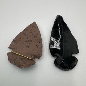 Hand Knapped Obsidian‎ Style Arrowhead Decorative Stone Points Set